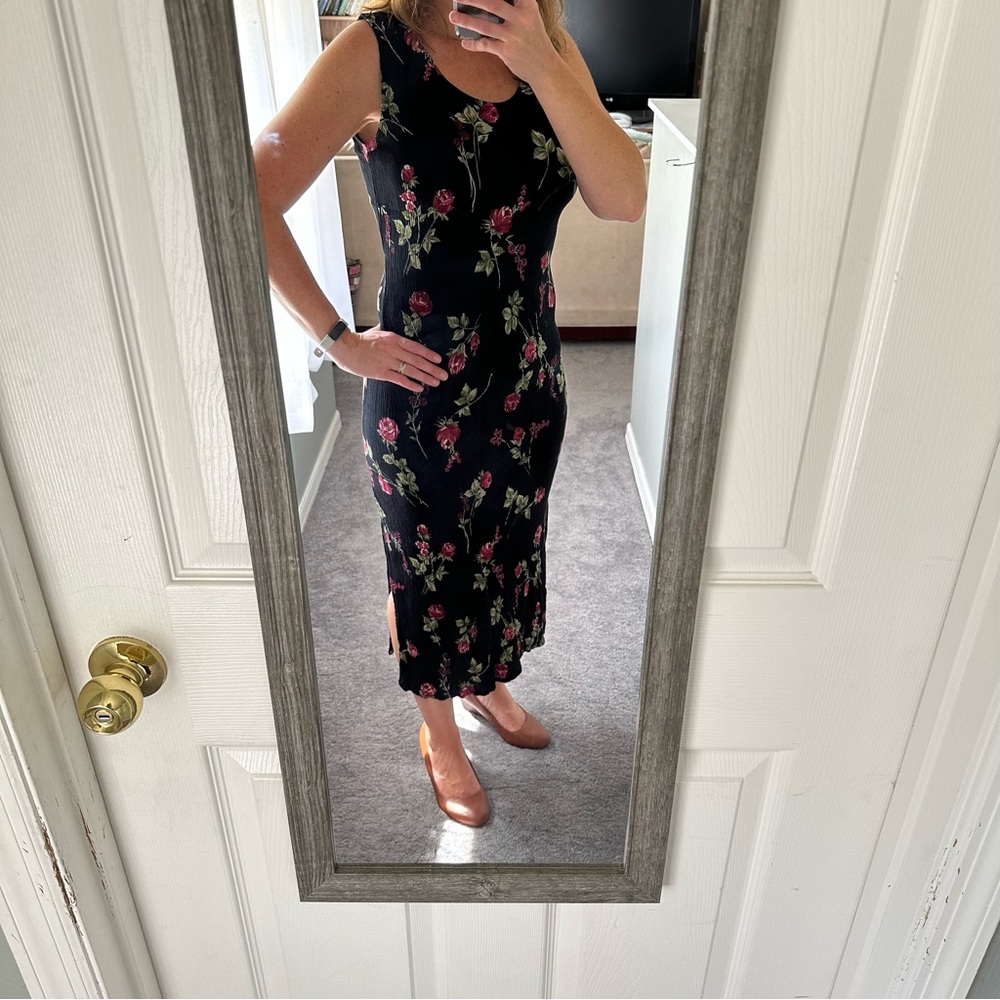 Petite length floral fitted dress medium